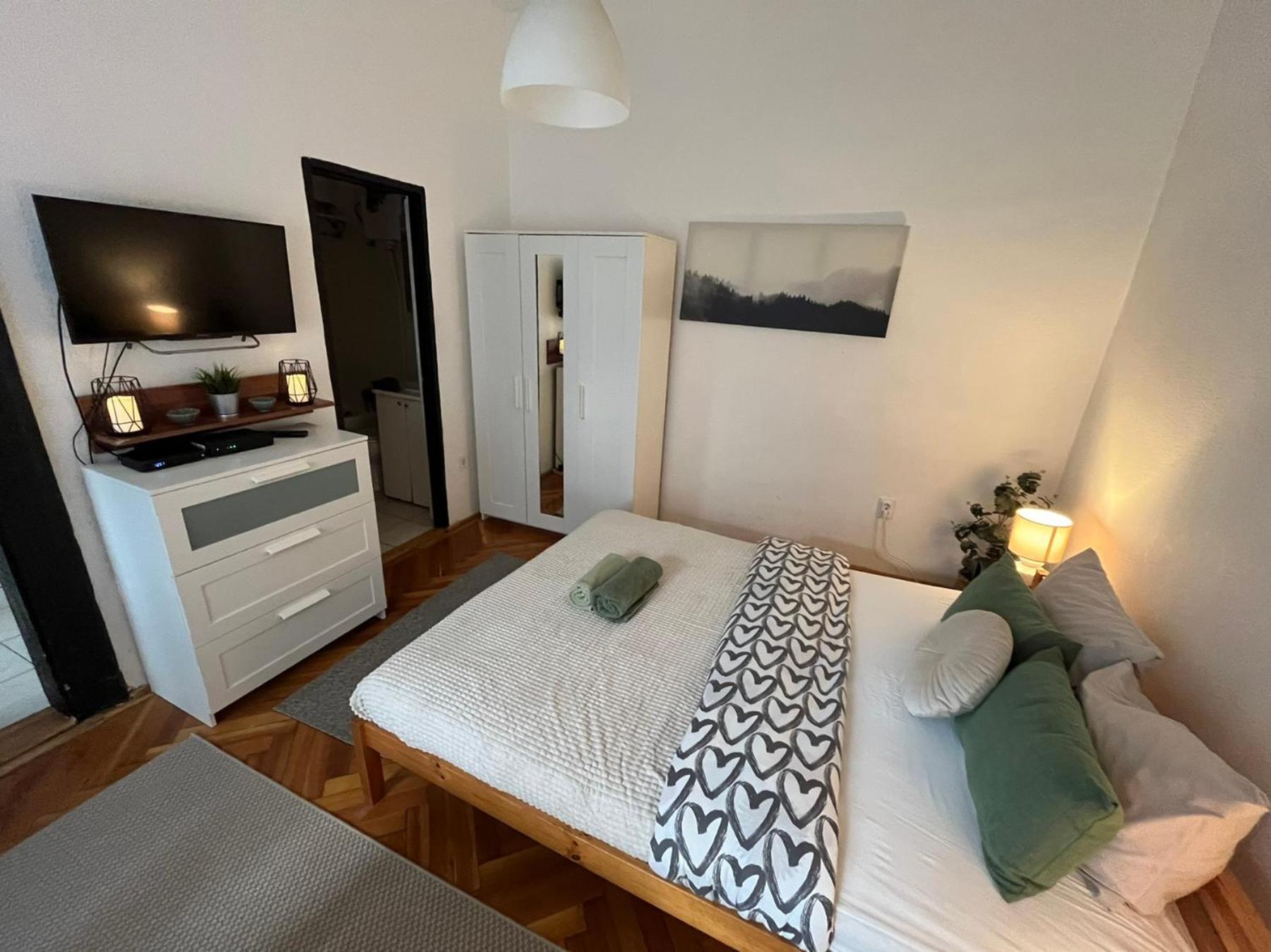 Feel Like Home - Cozy Downtwon Studio For 2 Budapesta Exterior foto